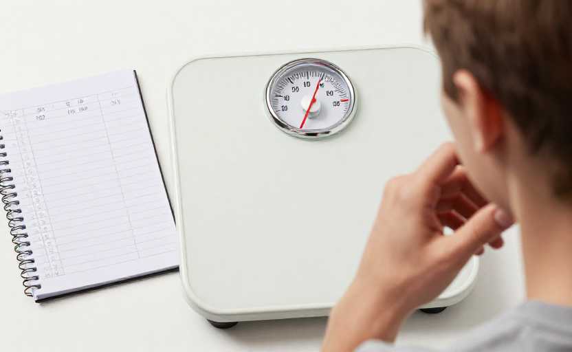 It is easy to injure wrists and hip bones due to slipping. Pay attention to hot and cold compresses.